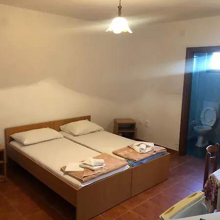 Radmila Apartment *